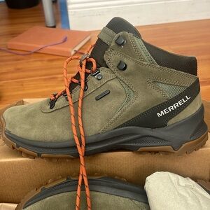 Merrel boots men’s Brand New